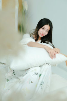 人间网名水蜜桃二女一男